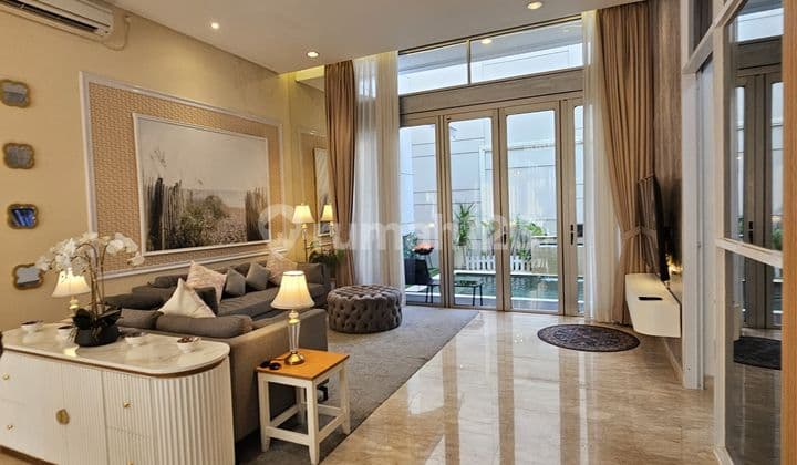 Disewakan Rumah PIK Brand New Furniture uk 200m2 Private Pool Full Marmer Jakarta utara