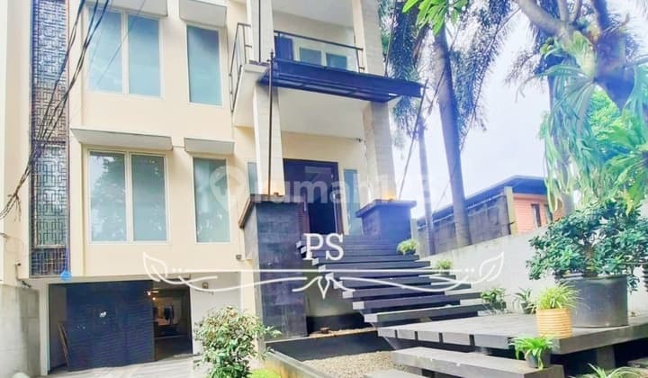 Rumah 3 Lantai Bagus, Siap Huni di Cipete Jakarta Selatan