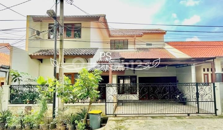Rumah 2 Lantai Bagus Siap Huni di Megapolitan Cinere Depok