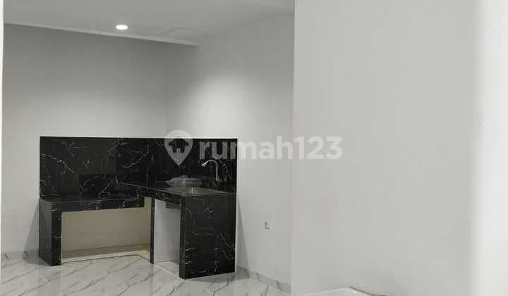 Dijual Cepat Murah Rumah Full Renov Hadap Barat Daya di Puri Gardena Kalideres Jakarta Barat