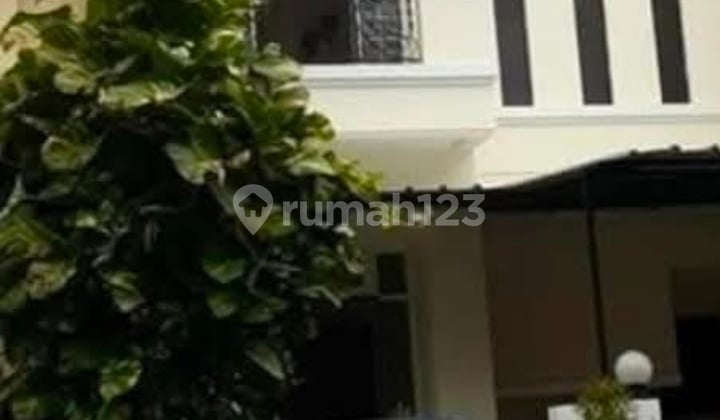 For Rent: Neat, Ready-to-Occupy House in Daan Mogot Baru Housing Complex, West Jakarta