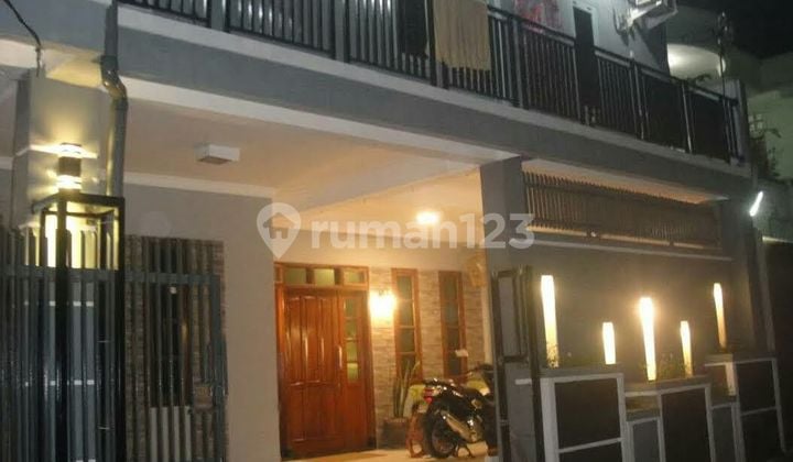 Rumah Kosan Aktif Income SHM di Area Strategis Gatot Subroto