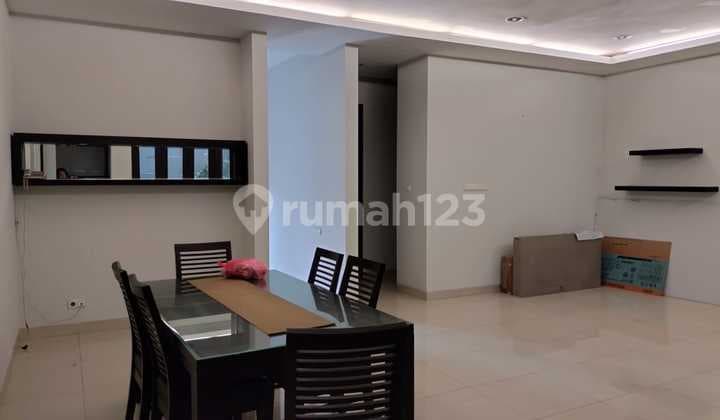 Rumah Tinggal 2 Lantai Siap Huni Bagus Komplek Muara, Bandung