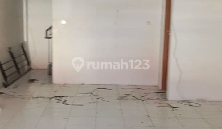 Ruko Tki 2 Cocok untuk Usaha, Kantor Dekat Tol