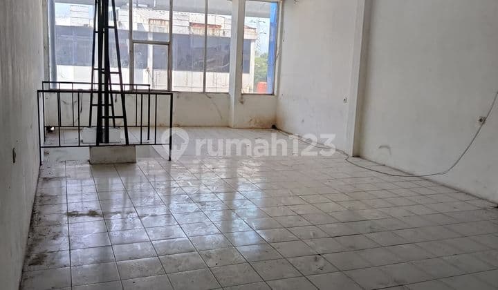 Ruko 3 Lantai Siap Pakai Lokasi Strategis di Kopo Mas