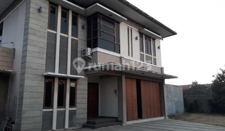 Gudang/Workshop Mainroad Soekarno Hatta