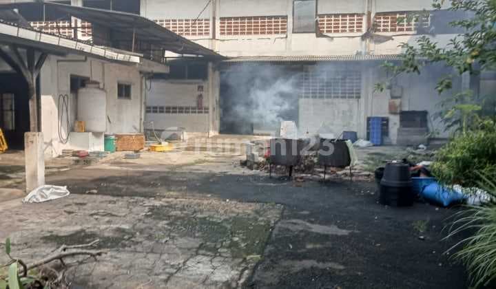 Dijual Ruang Usaha dan Bangunan Jl. Raya Pondok Bambu - Jaktim