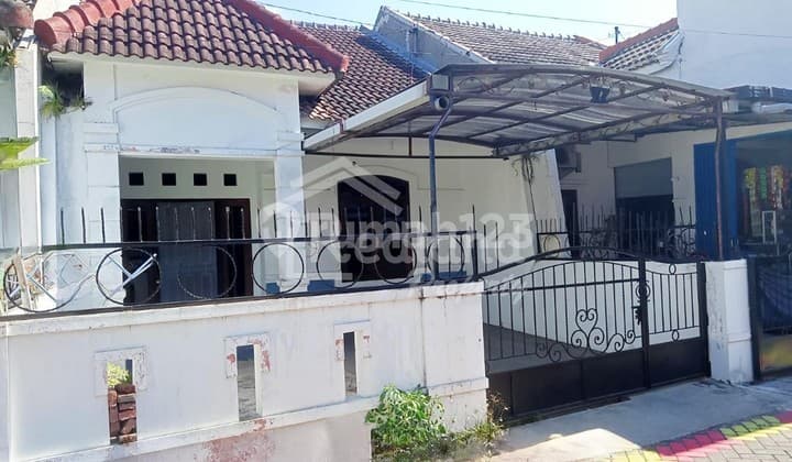 Rumah di Daerah Pedurungan , Semarang Yv 7144