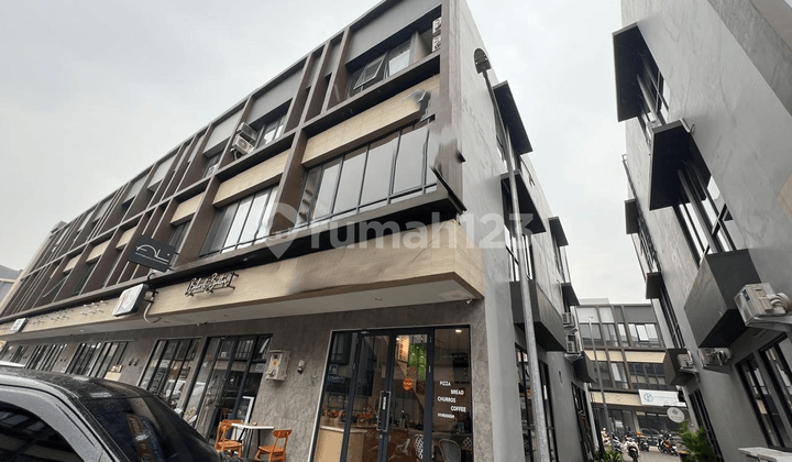 Ruko BSD posisi Huk, siap pakai lokasi strategis