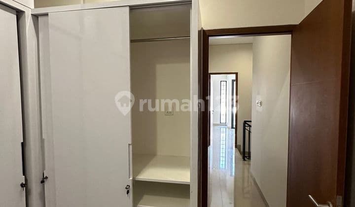DIJUAL RUMAH KELAPA LILIN - KELAPA GADING