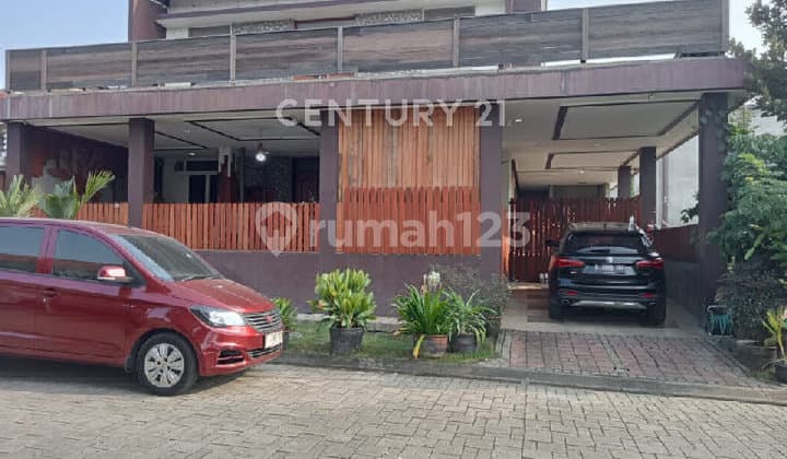 Luxury Full Solid Teak House in Kota Baru Parahyangan