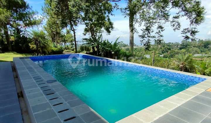 Villa cantik view gunung villa istana bunga Lembang