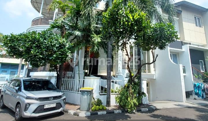 Rumah Bagus Siap Huni Dalam Town House di Gatot Subroto Jakarta