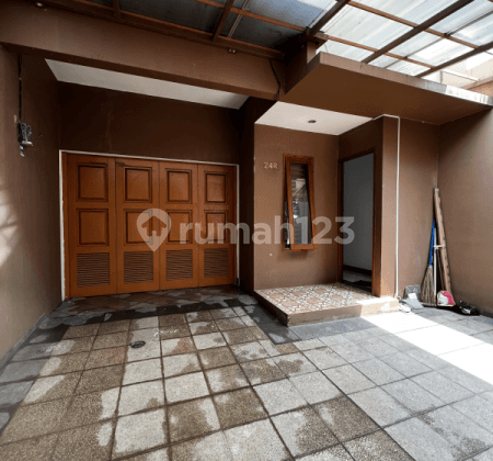 Dijual Rumah Siap Huni Area Jeruk Purut Jakarta Selatan