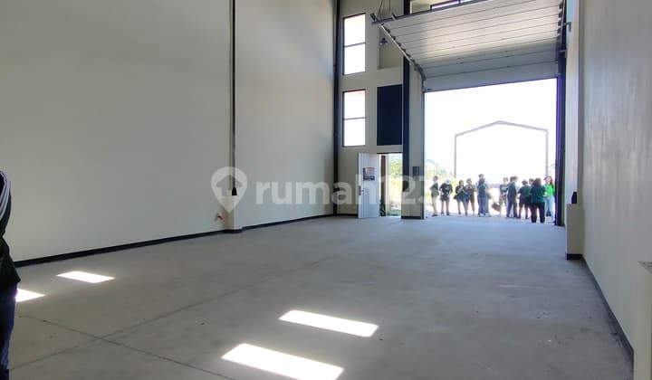 Dijual Gudang Baru Strategis Dalam Komplek Pergudangan Eksklusif Di Batujajar Siap Pakai