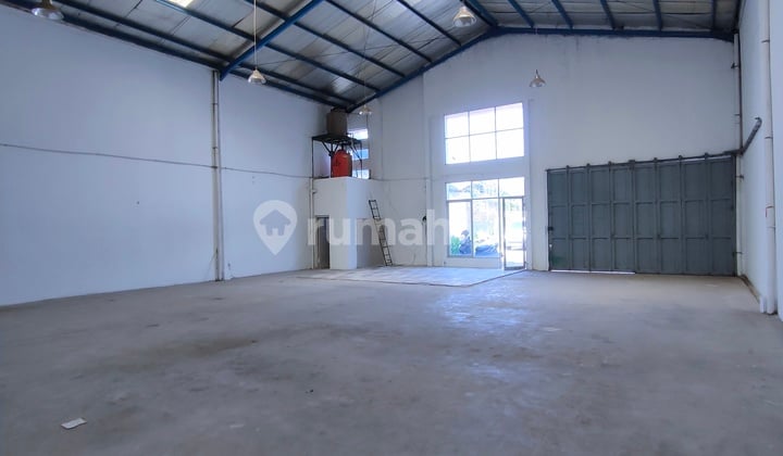 Dijual Gudang Strategis Deket Akses Tol Siap Pakai di Sayap Tki
