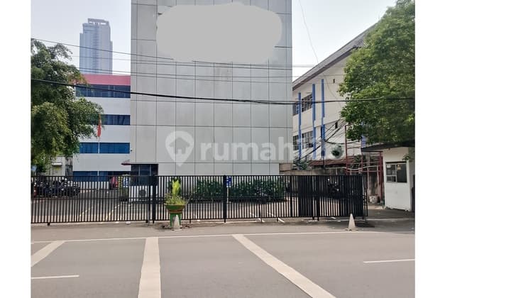 Dijual Gedung Kampus Lokasi Strategis Setiabudi Jakarta Selatan