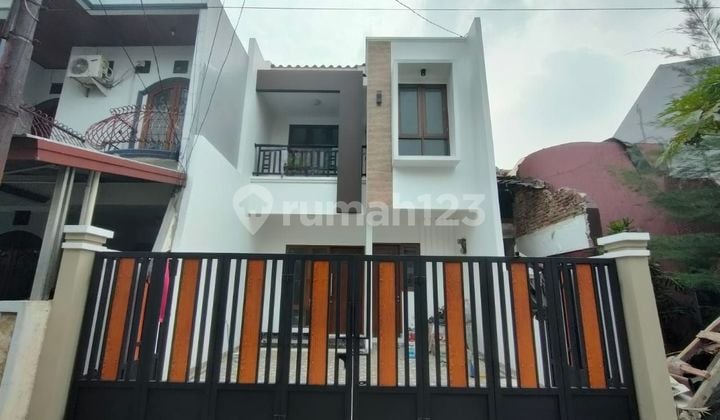 Dijual Rumah Brandnew Dalam Kompleks Di Pondok Bambu Jakarta Timur