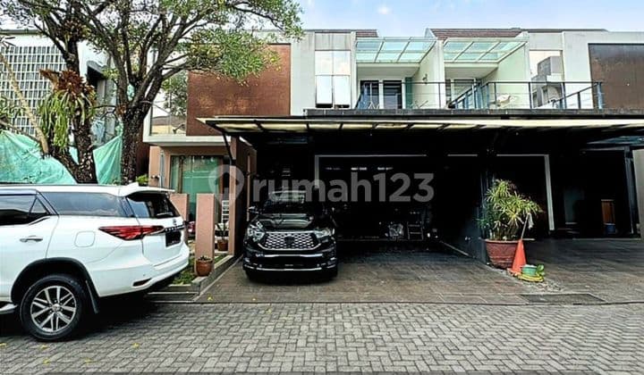 Dijual Townhouse Exclusive With Private Pool Area Ampera Kemang Jakarta Selatan