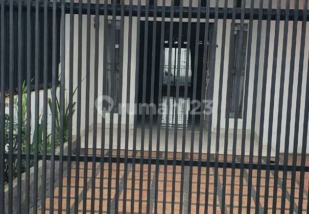 Dijual rumah sederhana di cidurian selatan