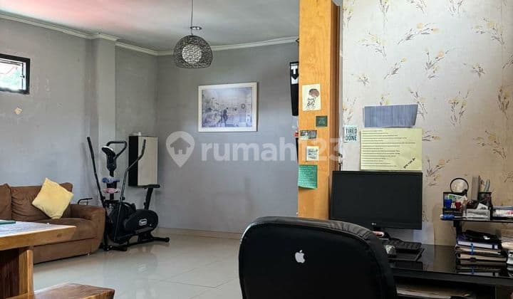 Rumah 2 Lantai Siap Huni Di Sayap Pasirkoja