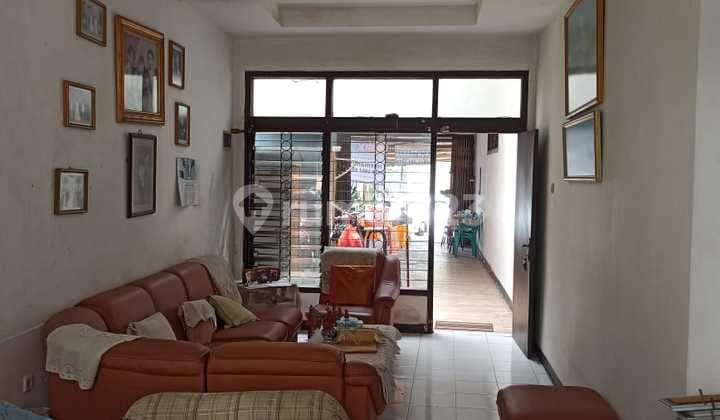 Rumah Tengah Kota Cocok Untuk Kantor Cafe