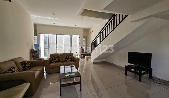 Sewa Rumah Minimalis Bagus di Summarecon Cluster Amanda , Bandung