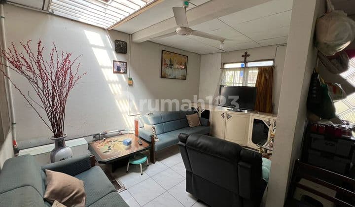 Sell Comfortable House in Dian Permai Housing, Bandung