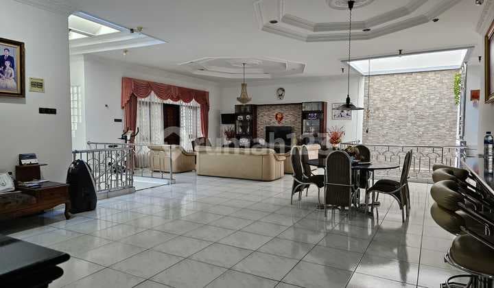 Jual Rumah Tengah Kota, Cocok Untuk Home Industri Jl. Bojongloa