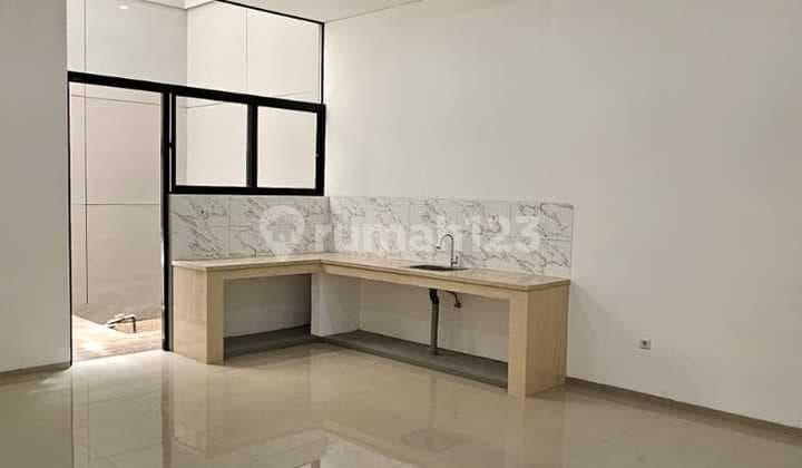 Sell Ready-to-Live House on Mekarwangi Street, Bandung