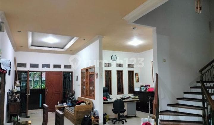 Jual Rumah Pusat Kota, Siap Huni, Terawat di Komplek Muara Sari