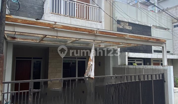 Dijual Rumah Minimalis 3 Lantai Sayap Pasirkaliki Di Dumah Cicendo ( Pusat Kota ) Akses 1 Mobil