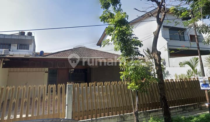 Dijual Rumah Tua jarang ada di Tengah Kota