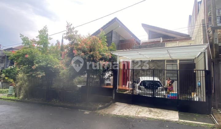 Dijual Rumah Siap Huni 1.5 Lantai Berserta Furnished Di Komplek Pondok Hijau