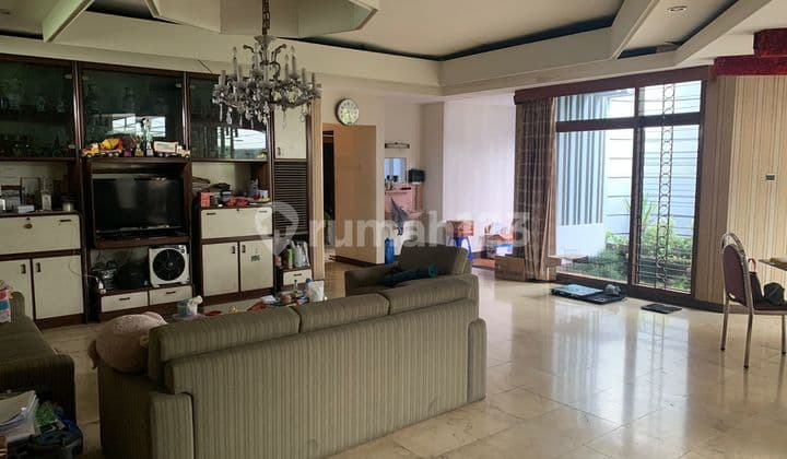 Jual Cepat Rumah Tengah Kota Jarang Ada Sayap Cipaganti, Jalan Dr. Curie