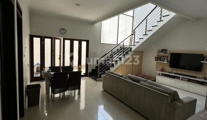 Rumah Bagus Siap Huni Singgasana Pradana