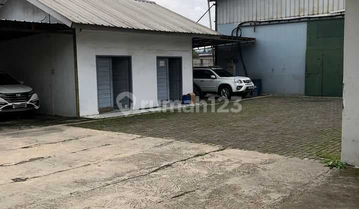 Pabrik Gudang Kawasan Industri Cimareme.