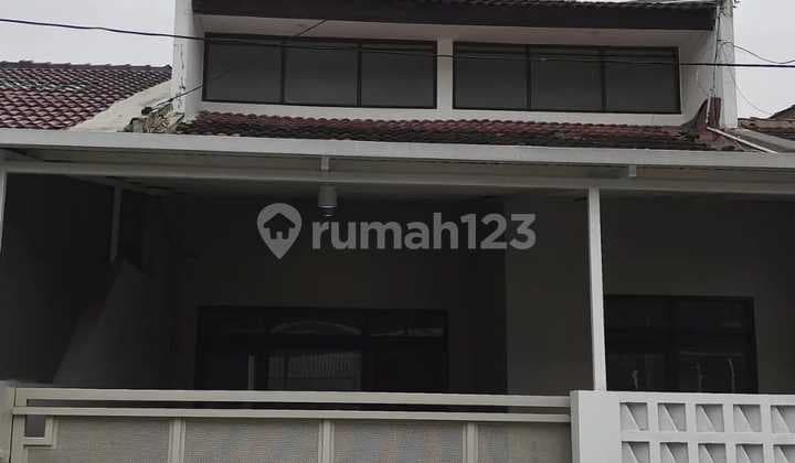 Furnished House for Sale at Taman Holis Indah