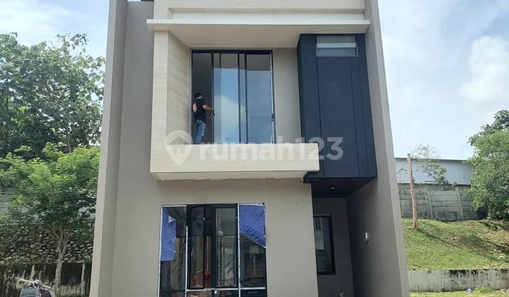 Rumah di Cluster Vanya Park, Bsd City Tangerang
