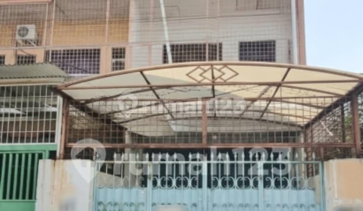 Ruko di Jelambar Jakarta Barat