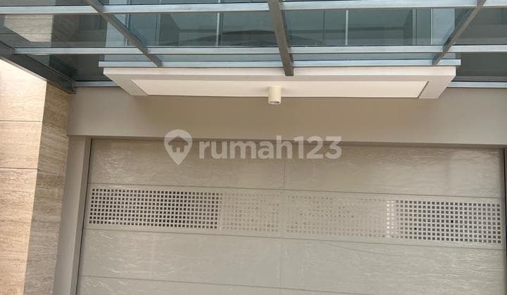 Dijual Rumah Golf Island Pik Cluster Symphony