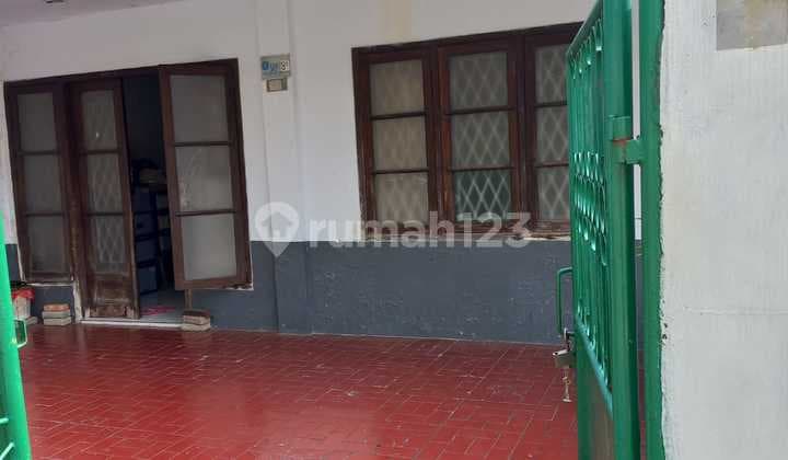 Dijual Murah Rumah Lama di Petojo Barat SHM 141M²