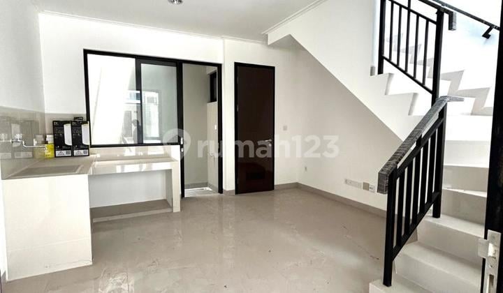 Disewakan Rumah Pik 2 Milenial 4,5X10m² 2Br 2 Lantai