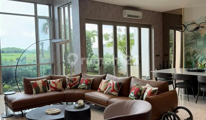 Disewakan Rumah Golf Island Signature Pik 10X35m² 4+1Br