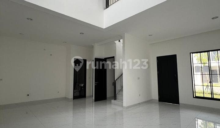 Dijual Rumah Pik 2 10X15m² 4+1Br 2 Lantai