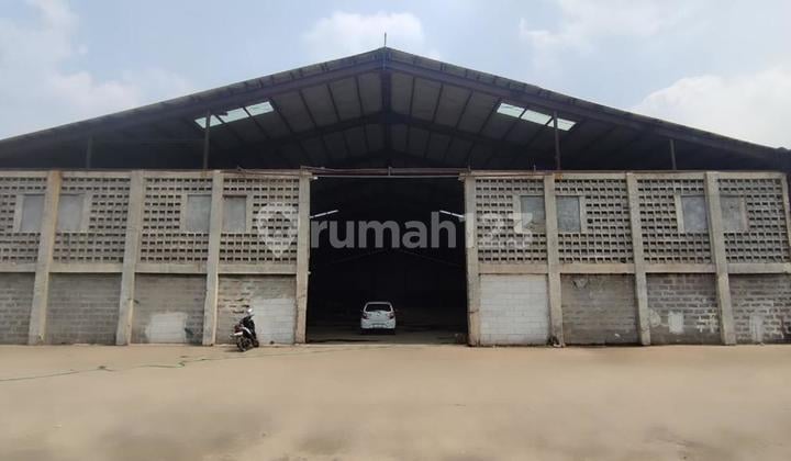 Disewakan Gudang di Bekasi Summarecon, Bekasi 72x30m²