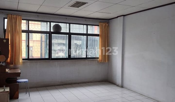 Disewakan Ruko di Teluk Gong Raya 4X15m² 3,5 Lantai