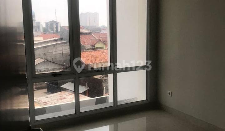 For Sale Town House Puri Mansion 6X12m² 4+1Br Semi Furnished