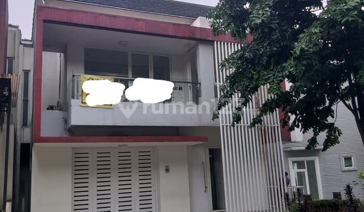 Rumah Nempel Lapangan Golf Lokasi Strategis Keluar Tol Sentul