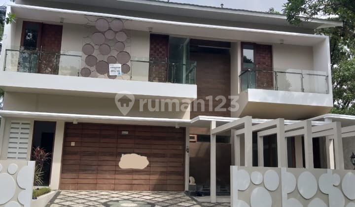 Rumah Disewakan Kolamrenang Full Furnish Lokasi Dekat Aeon Mall